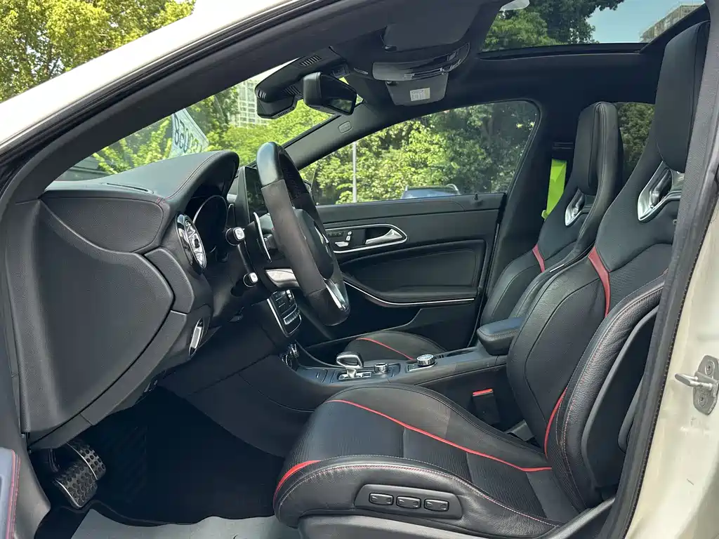 Mercedes-Benz CLA AMG — миниатюра 8