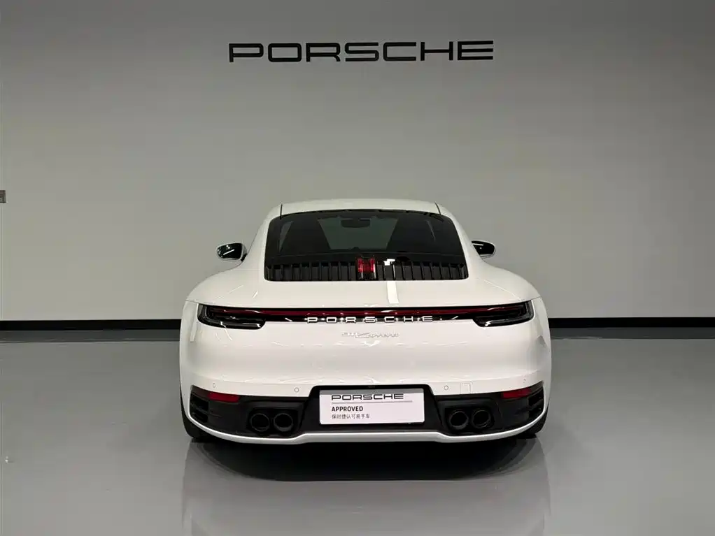 PORSCHE 911
