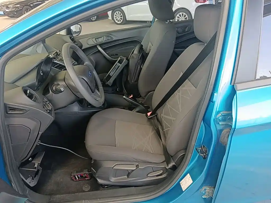Ford Fiesta — миниатюра 15
