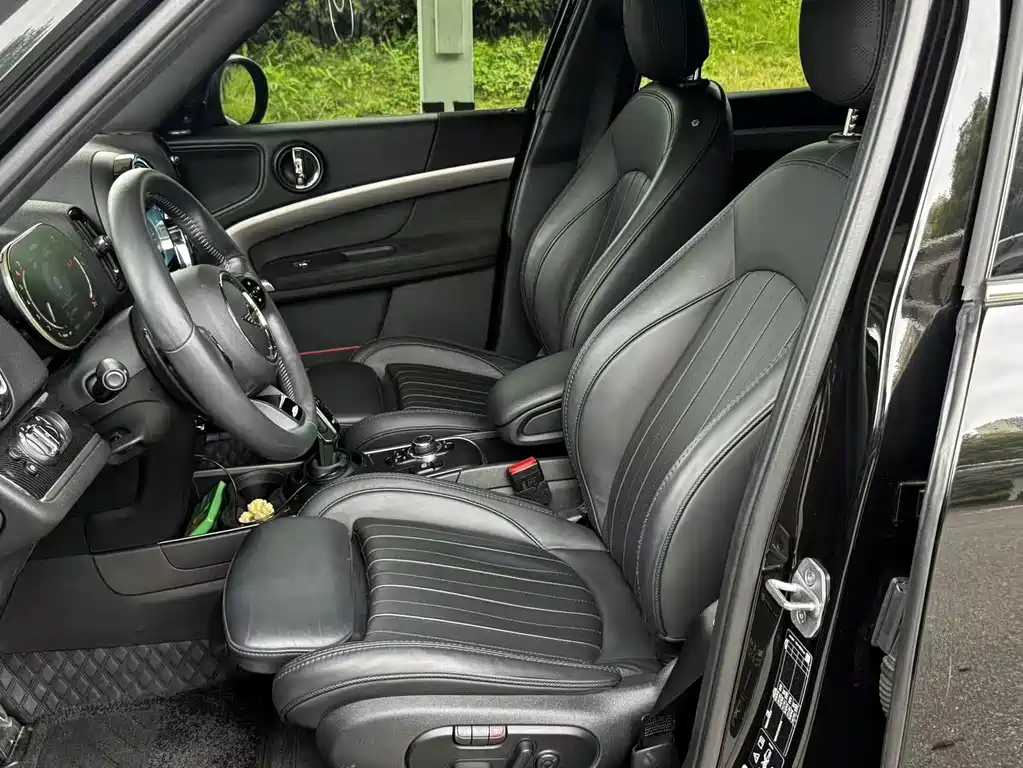 MINI Mini JCW Countryman — миниатюра 9