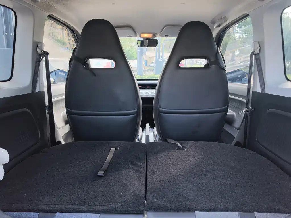 Wuling MINIEV — миниатюра 12