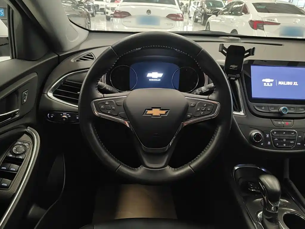 Chevrolet Malibu XL — миниатюра 11