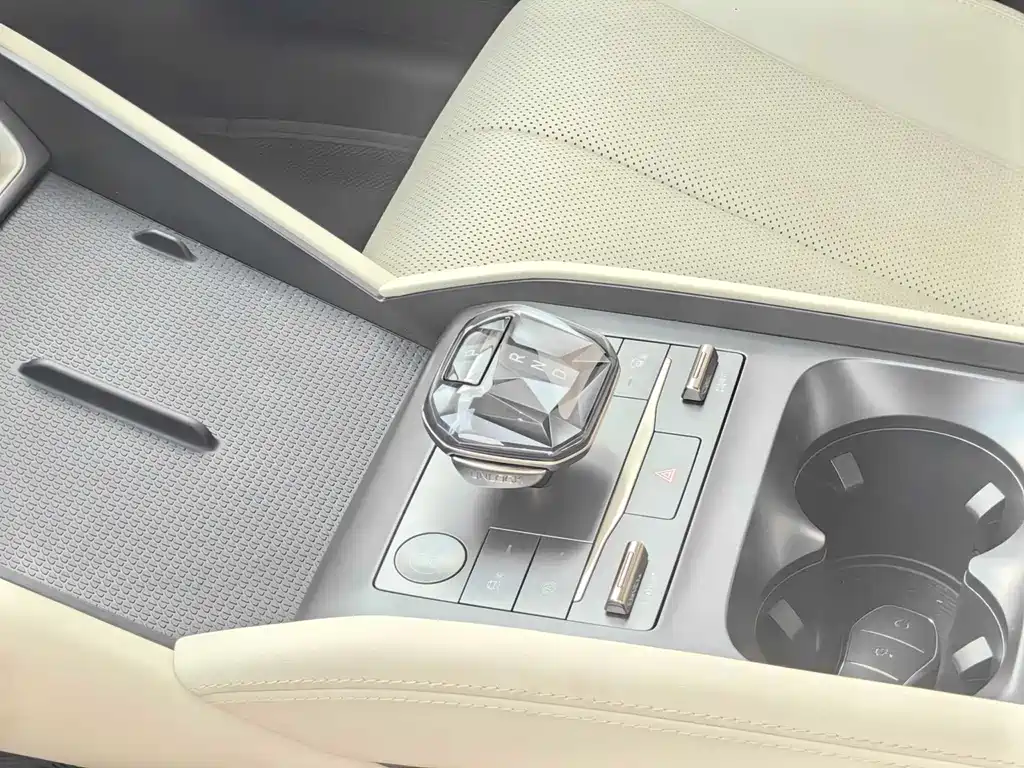 BYD Qin L — миниатюра 20