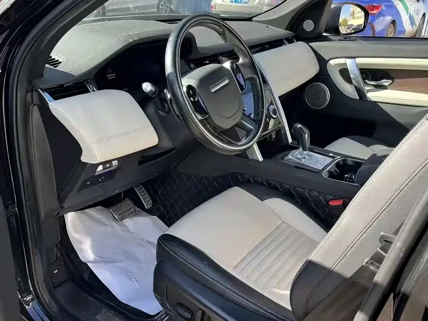 LAND ROVER DISCOVER SPORTS