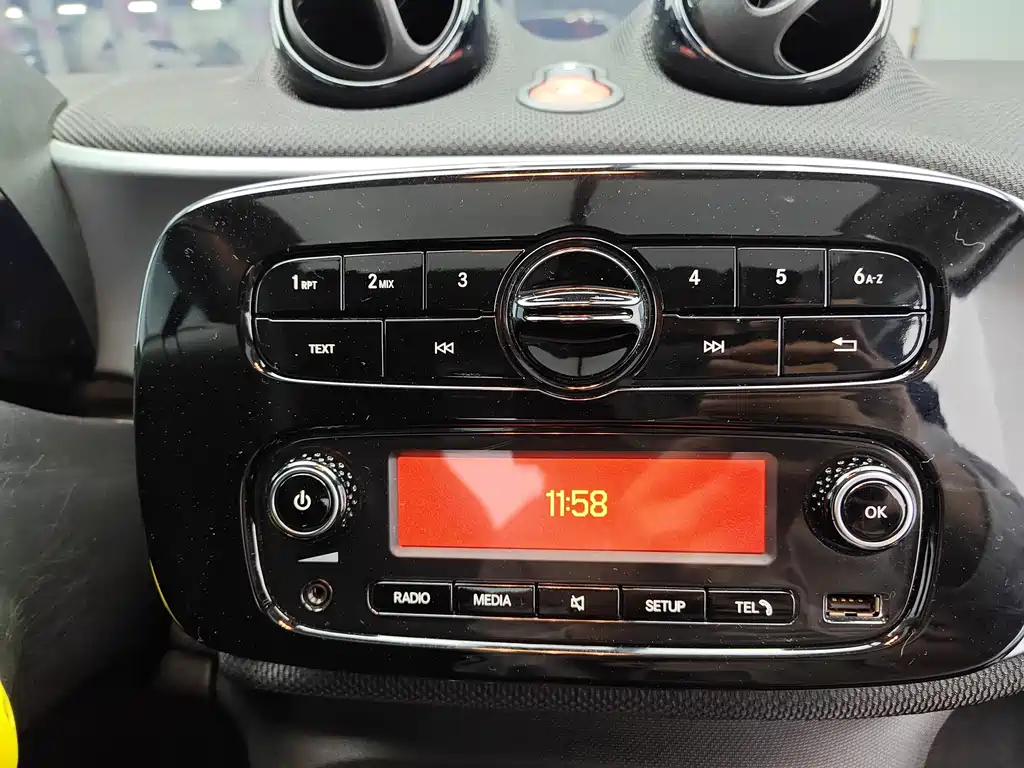 smart Smart Fortwo — миниатюра 14