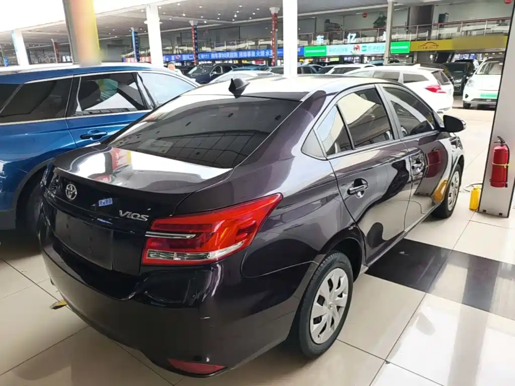 Toyota Vios — миниатюра 7