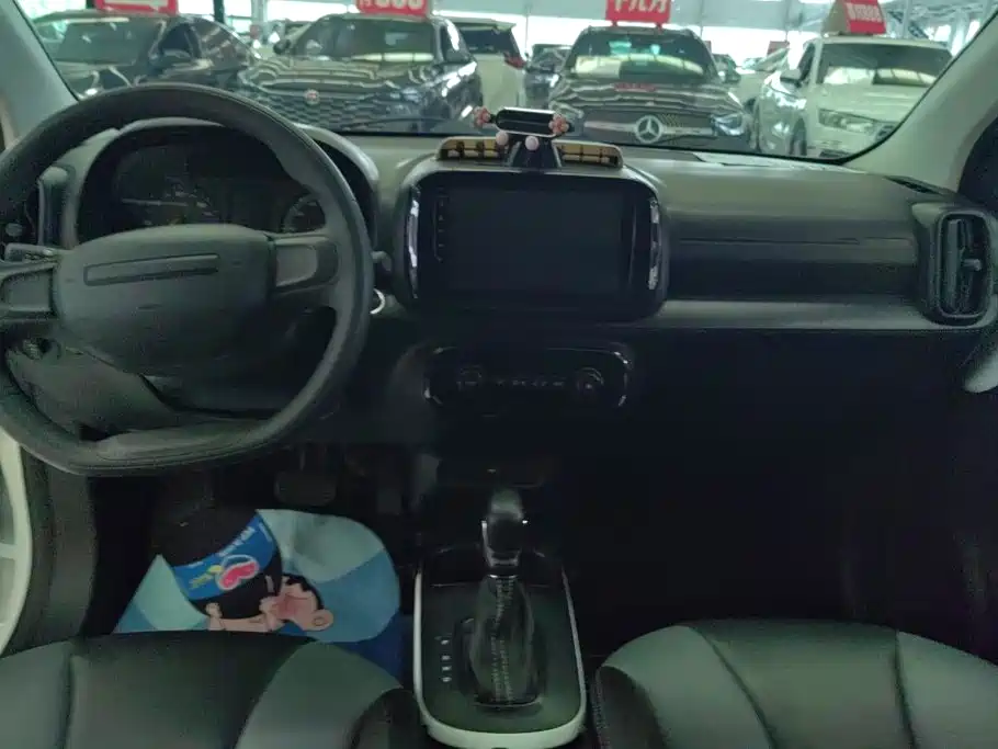 Roewe Clever — миниатюра 12