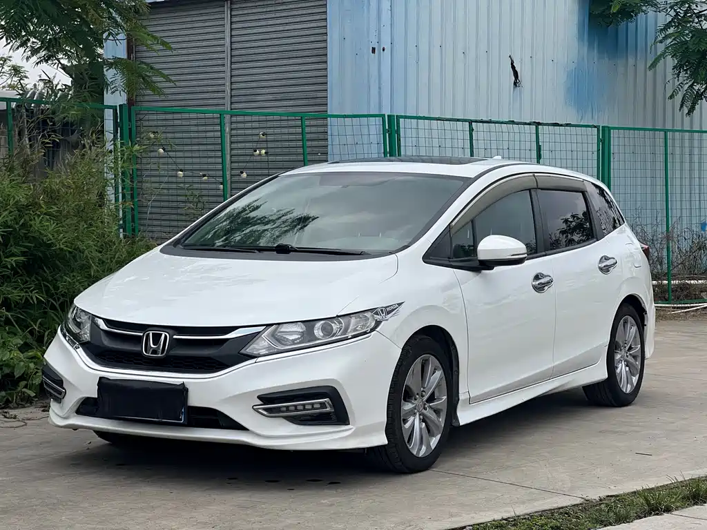 Honda Jade 2017