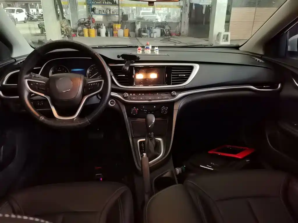 Buick Excelle — миниатюра 10