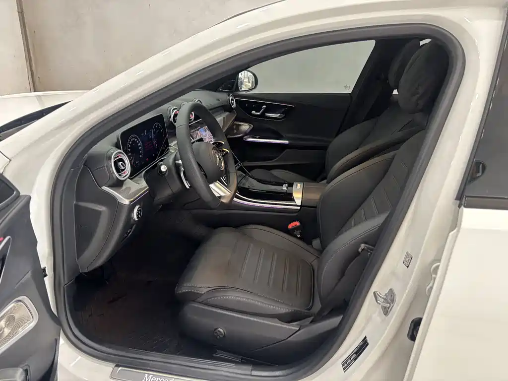 Mercedes-Benz C-Class — миниатюра 15