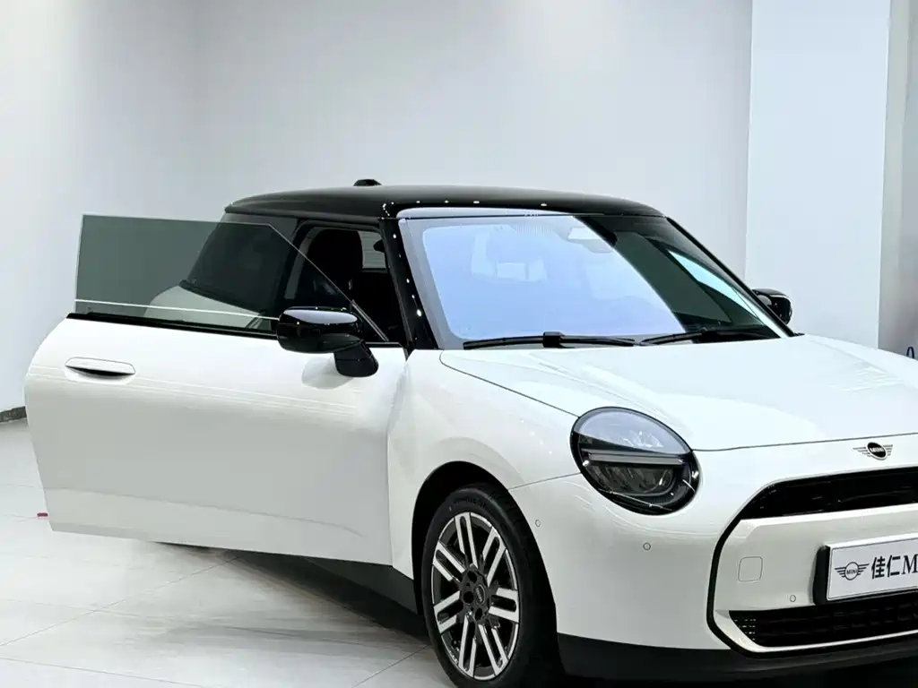 MINI MINI COOPER EV — миниатюра 2