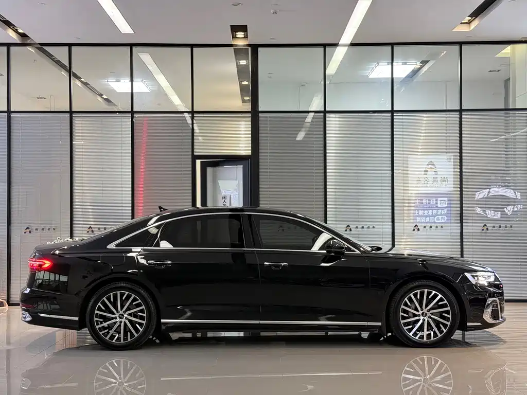 Audi A8 — миниатюра 16