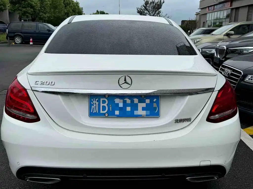Mercedes-Benz C-Class — миниатюра 8