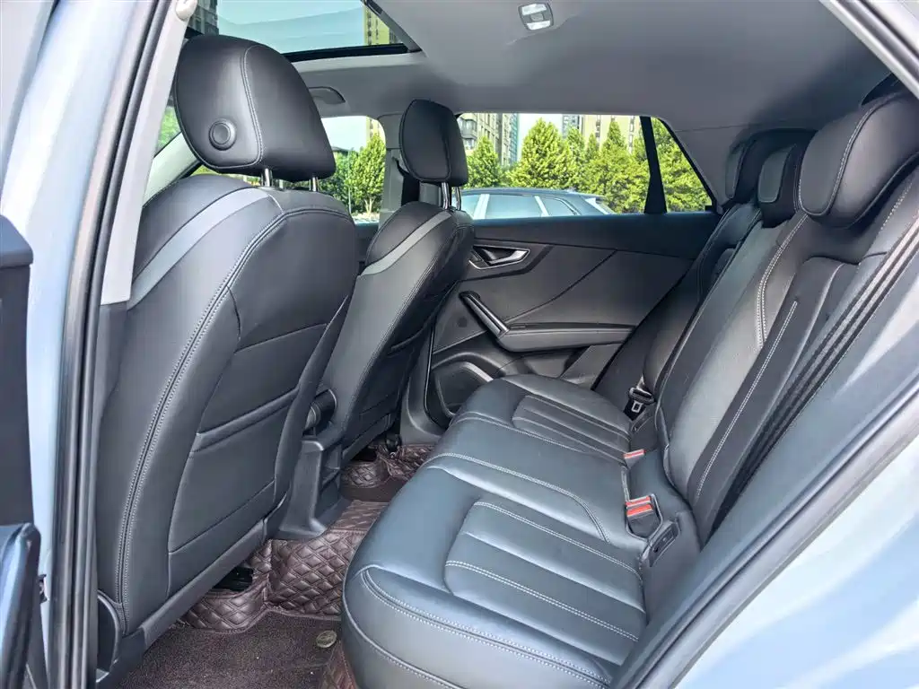 Audi Q2L 2022 35 TFSI Fashion