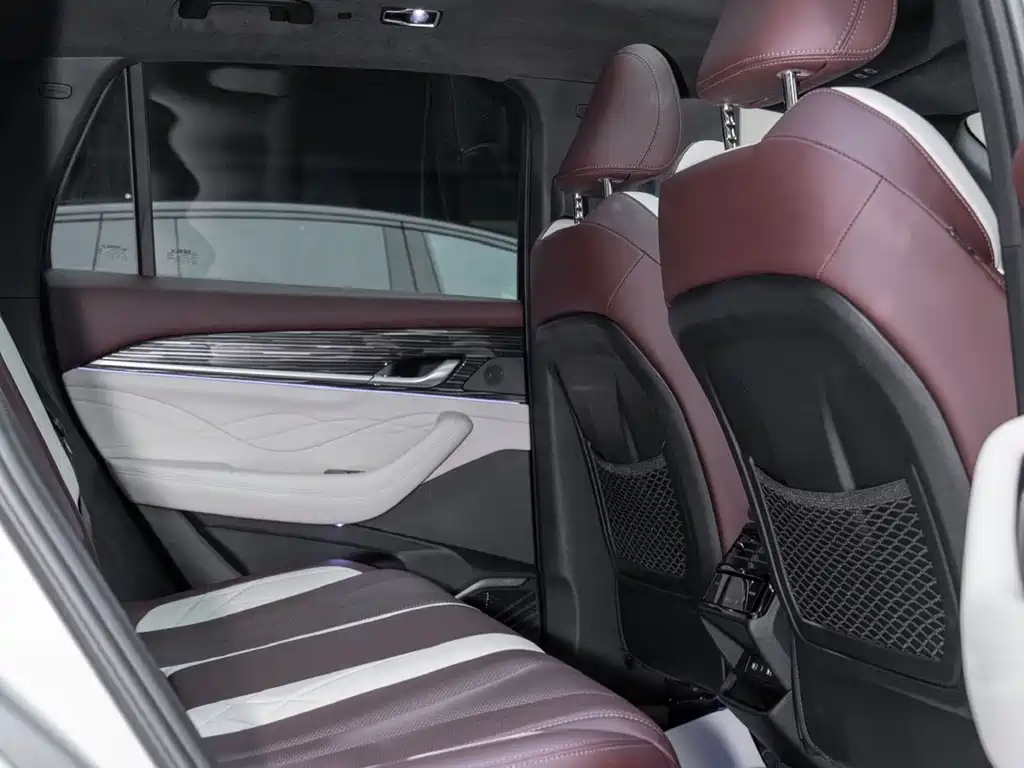 Geely Xingyue L — миниатюра 13