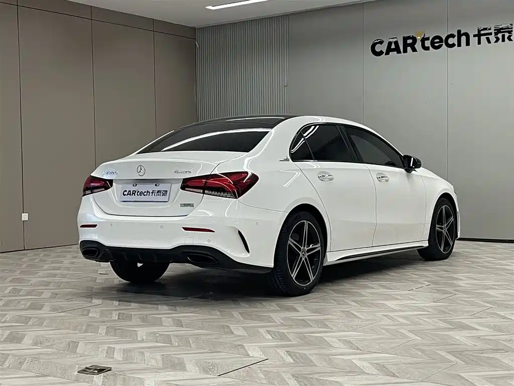 MERCEDES-BENZ A CLASS