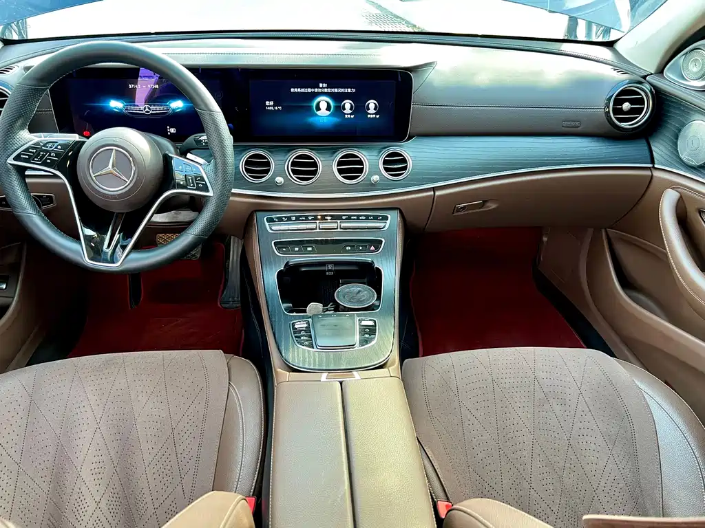 Mercedes-Benz E-Class — миниатюра 8