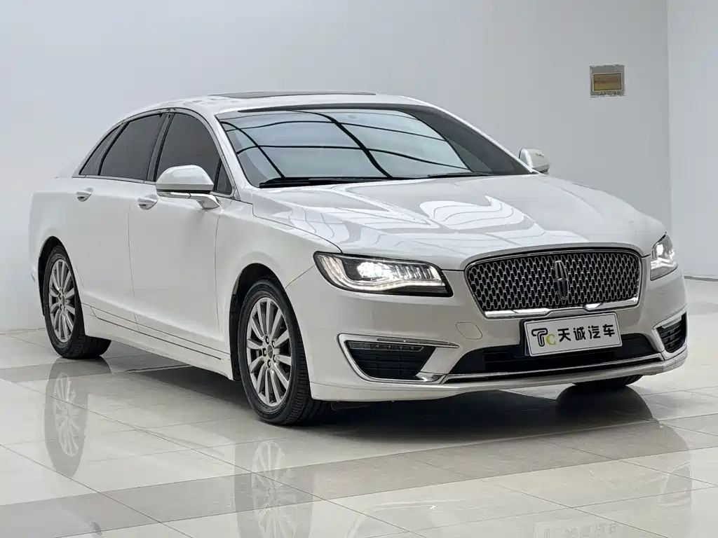 Lincoln MKZ — миниатюра 2