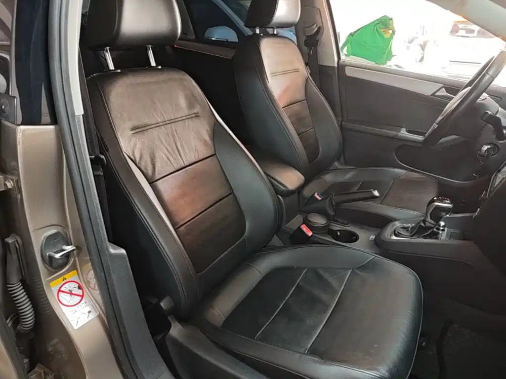 Volkswagen Sagitar — миниатюра 25