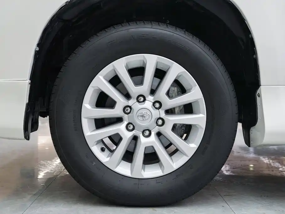 Toyota Prado (Import) — миниатюра 5