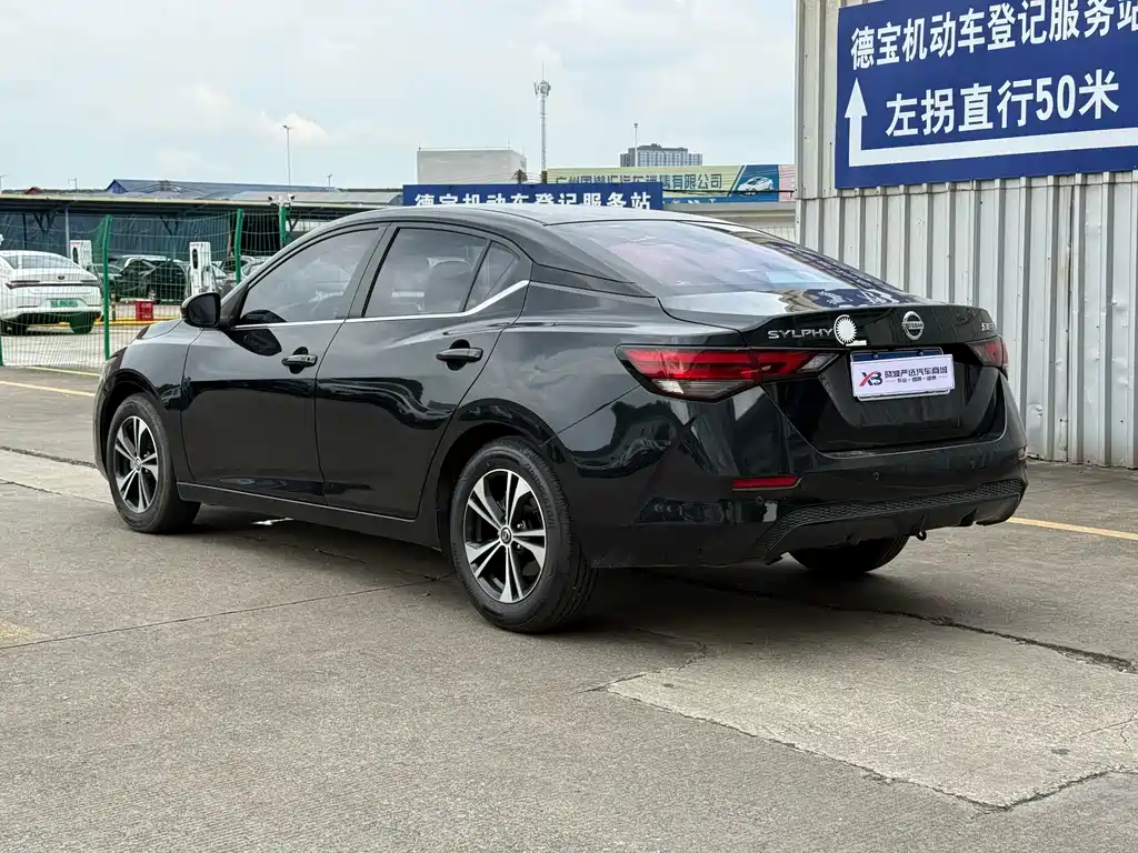 Nissan Sylphy — миниатюра 5