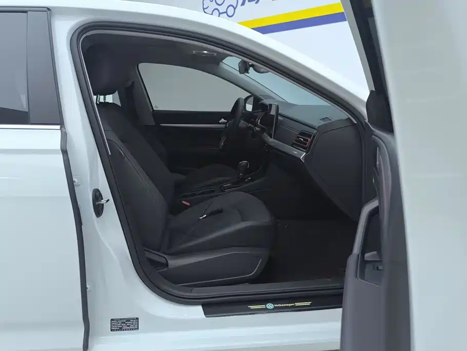 Volkswagen Lavida — миниатюра 8