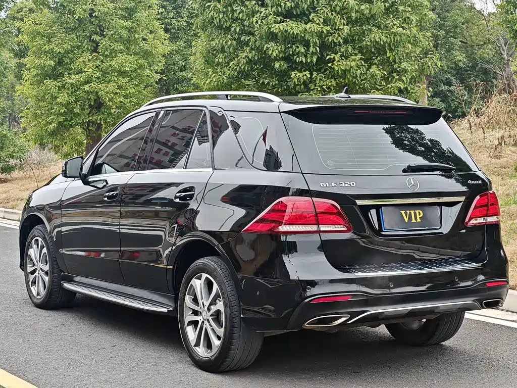 MERCEDES-BENZ GLE