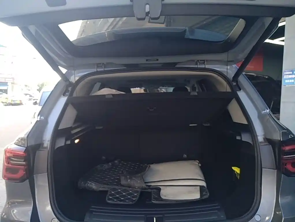 Roewe RX5 New Energy — миниатюра 19