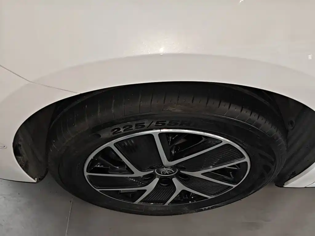 BYD Qin L — миниатюра 23