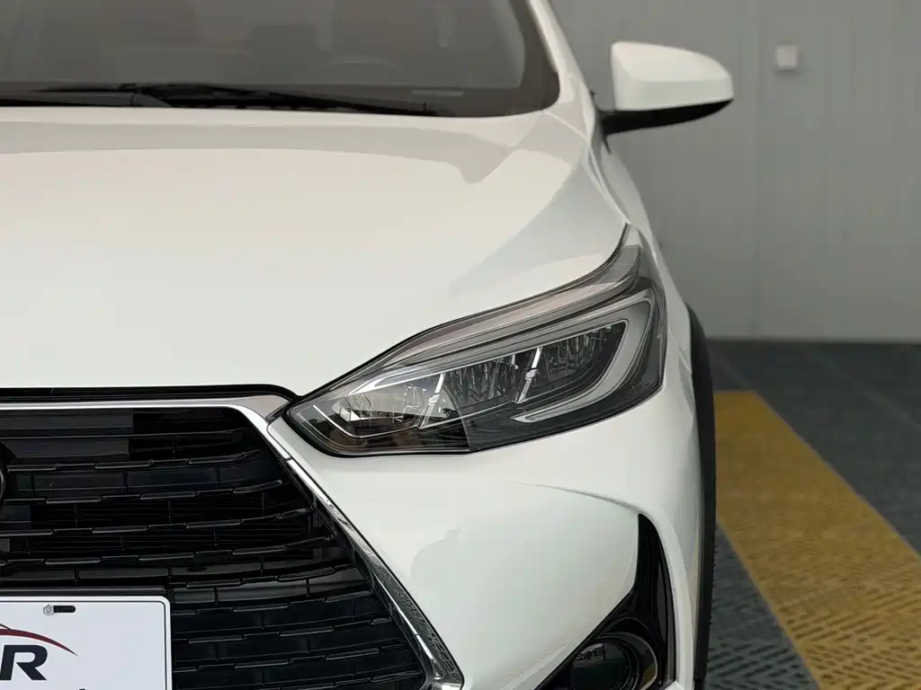 Toyota Yaris L — миниатюра 7