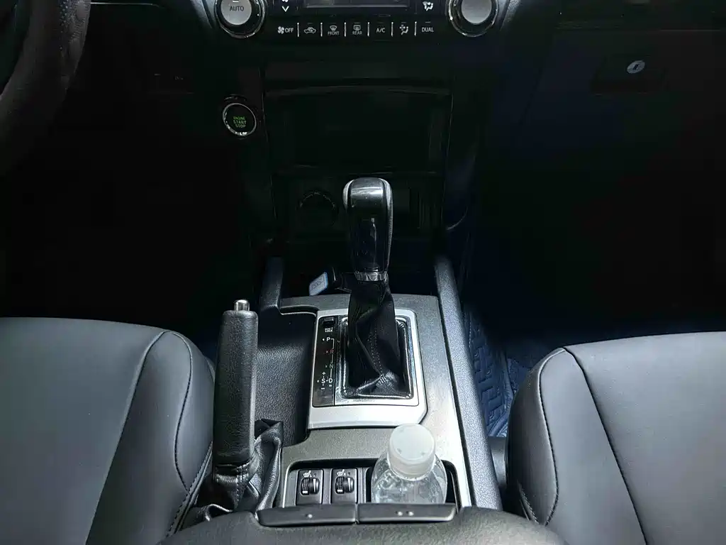 Toyota Prado — миниатюра 14
