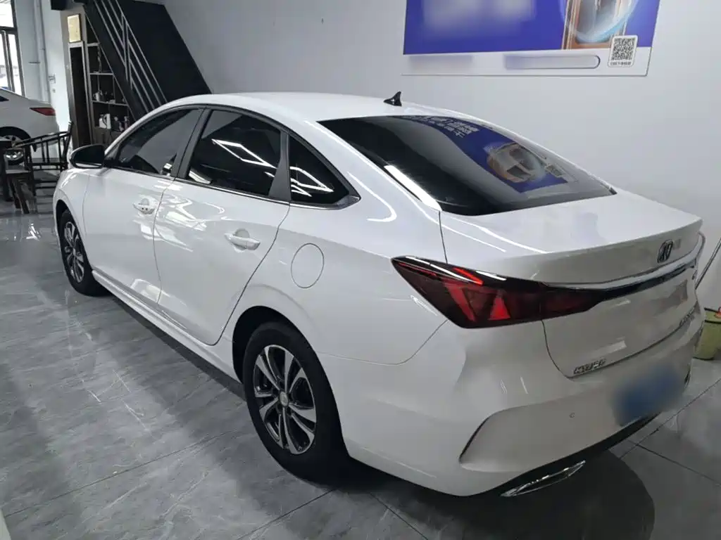 Changan Eado — миниатюра 5