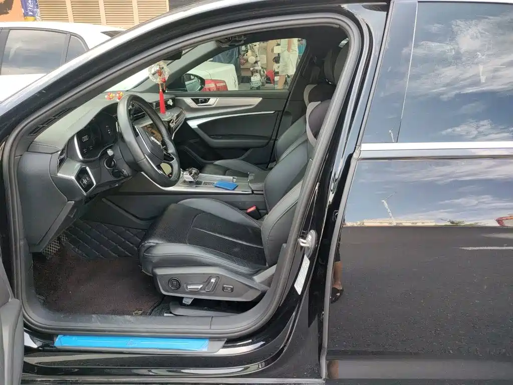 Audi A6L — миниатюра 8