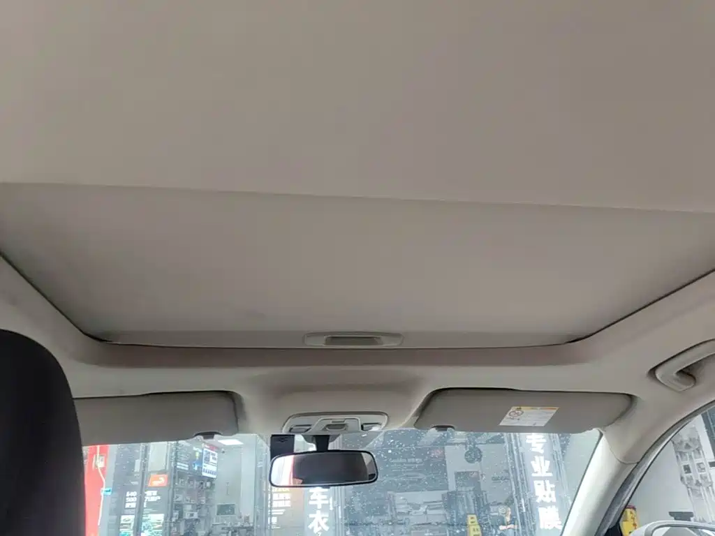 Geely Binyue — миниатюра 18