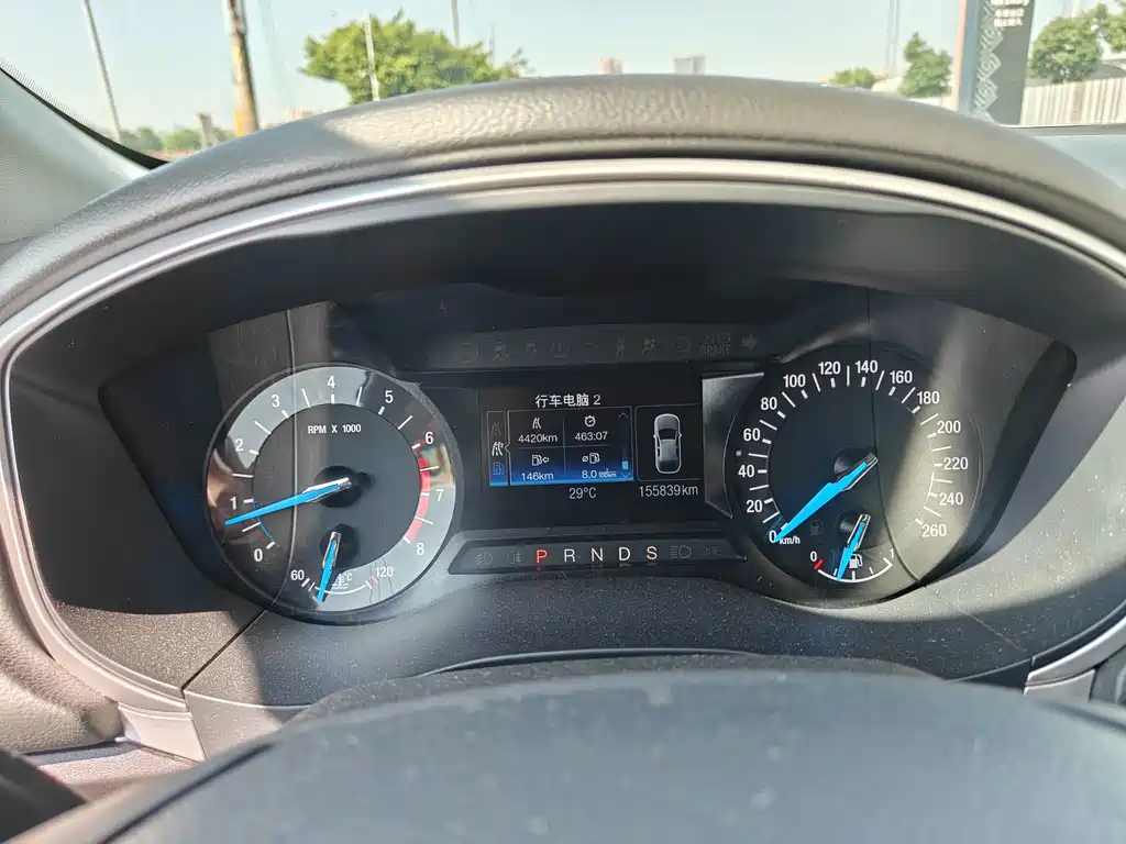 Ford Mondeo — миниатюра 18