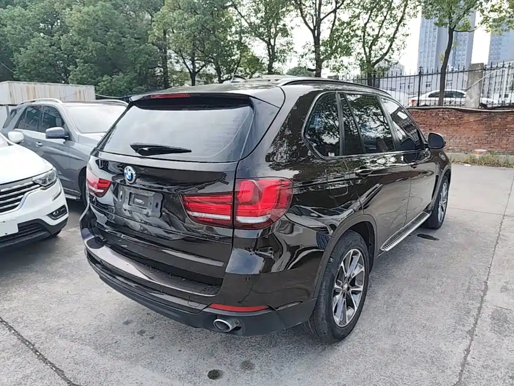 BMW X5 (Import) — миниатюра 7