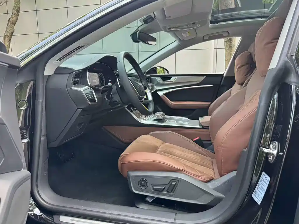 Audi A7L — миниатюра 4