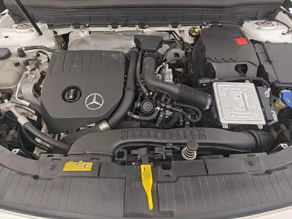Mercedes-Benz GLB — миниатюра 20