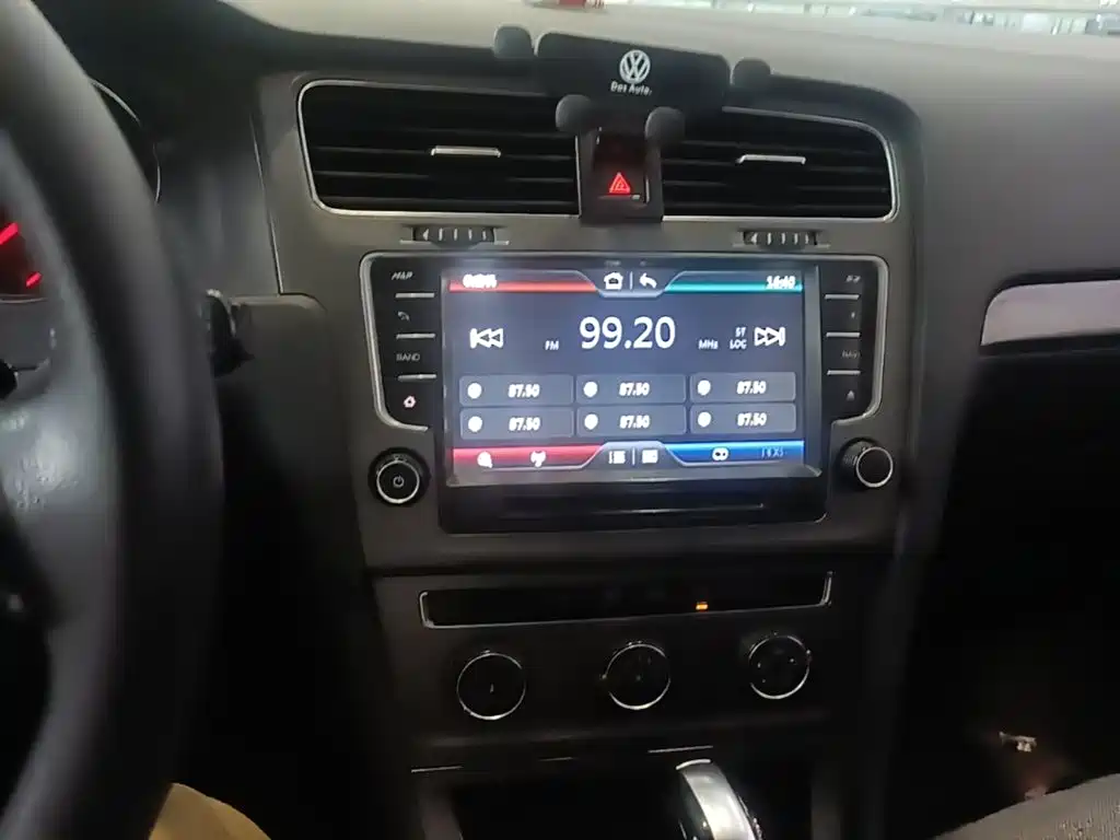 Volkswagen Golf — миниатюра 13