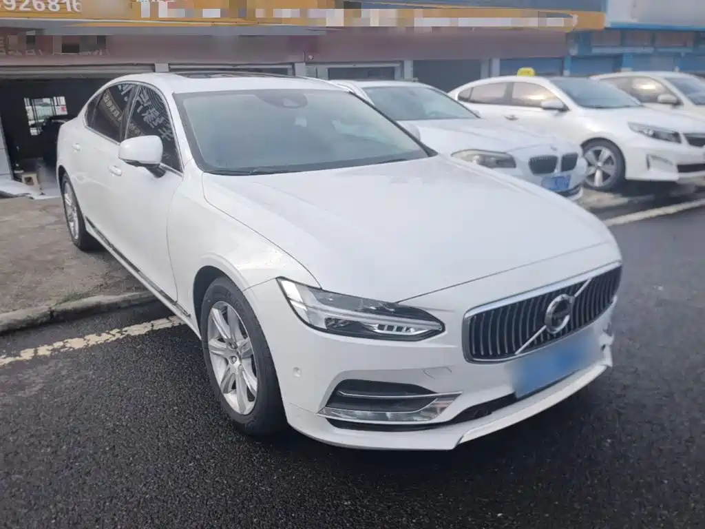 Volvo S90 — миниатюра 4