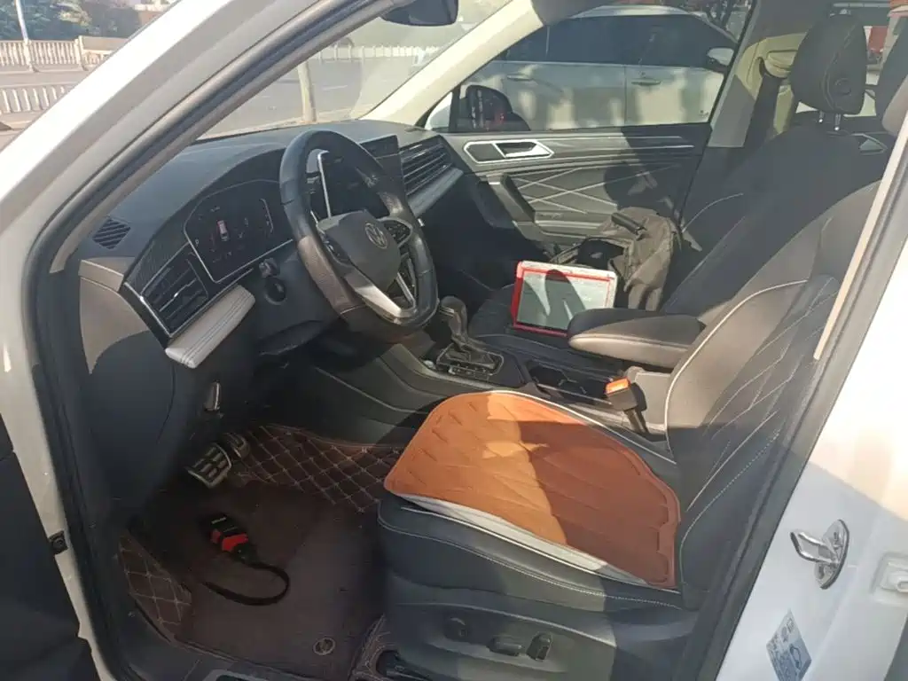 Volkswagen Tiguan L — миниатюра 15