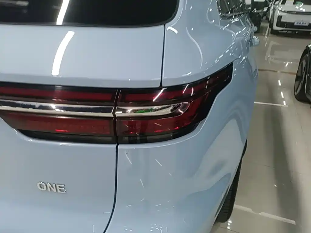 Li Auto Li ONE — миниатюра 8