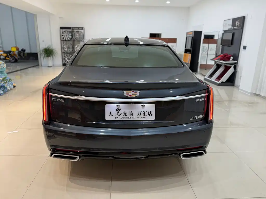 CADILLAC CT6