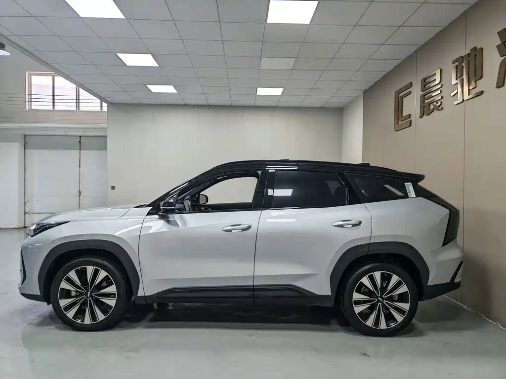 Geely Boyue L — миниатюра 8