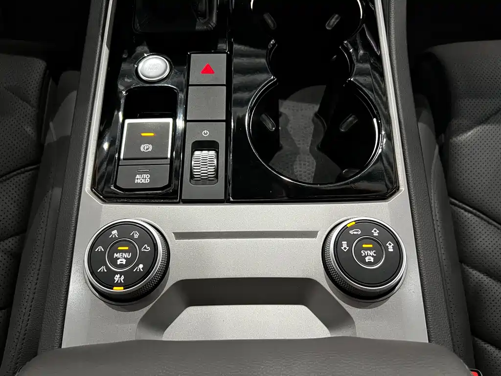 Volkswagen Touareg — миниатюра 8