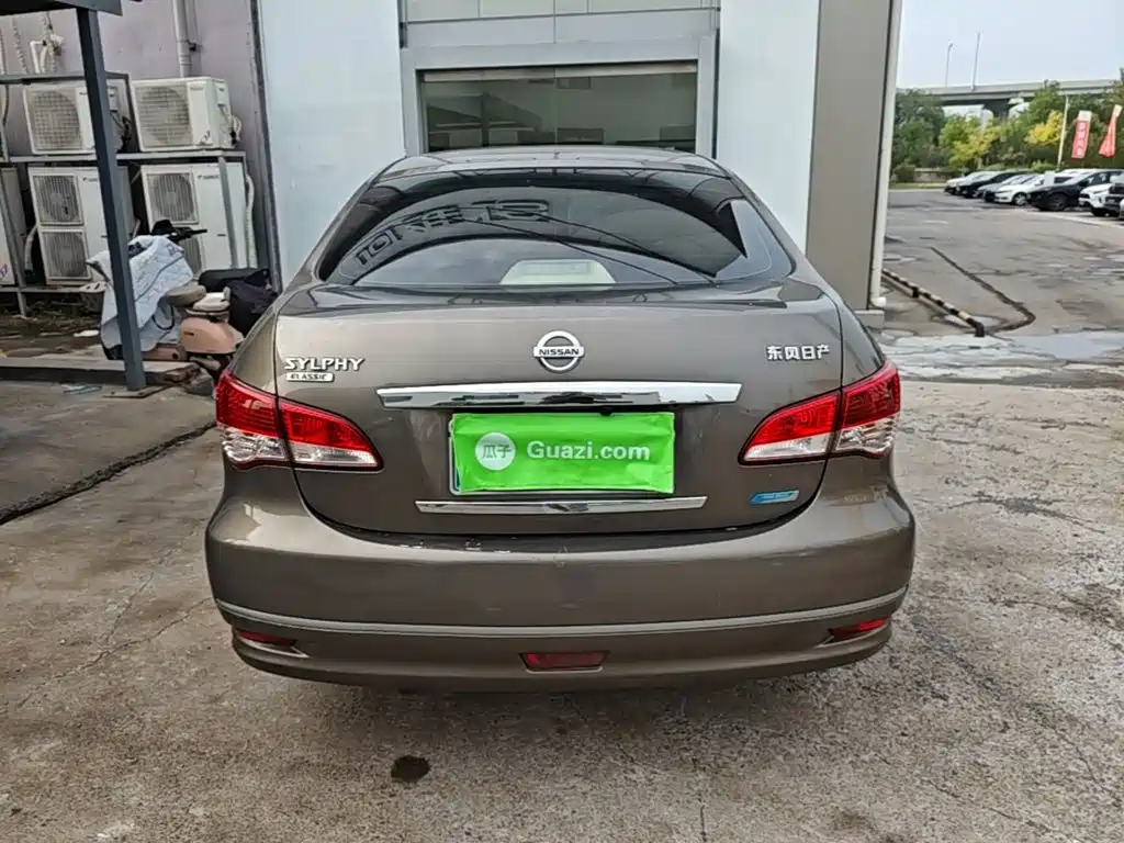 Nissan Sylphy — миниатюра 6