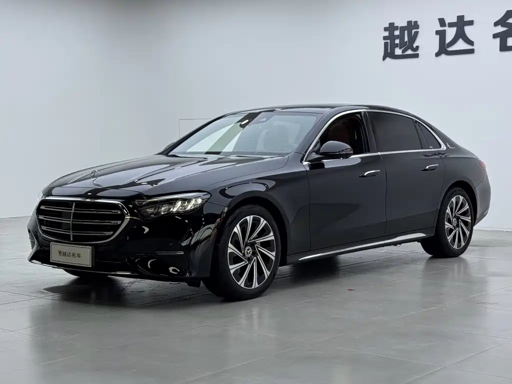 Mercedes-Benz E-Class — миниатюра 4