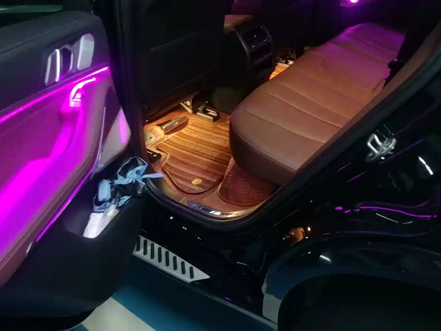 BMW X5 (Import) — миниатюра 11