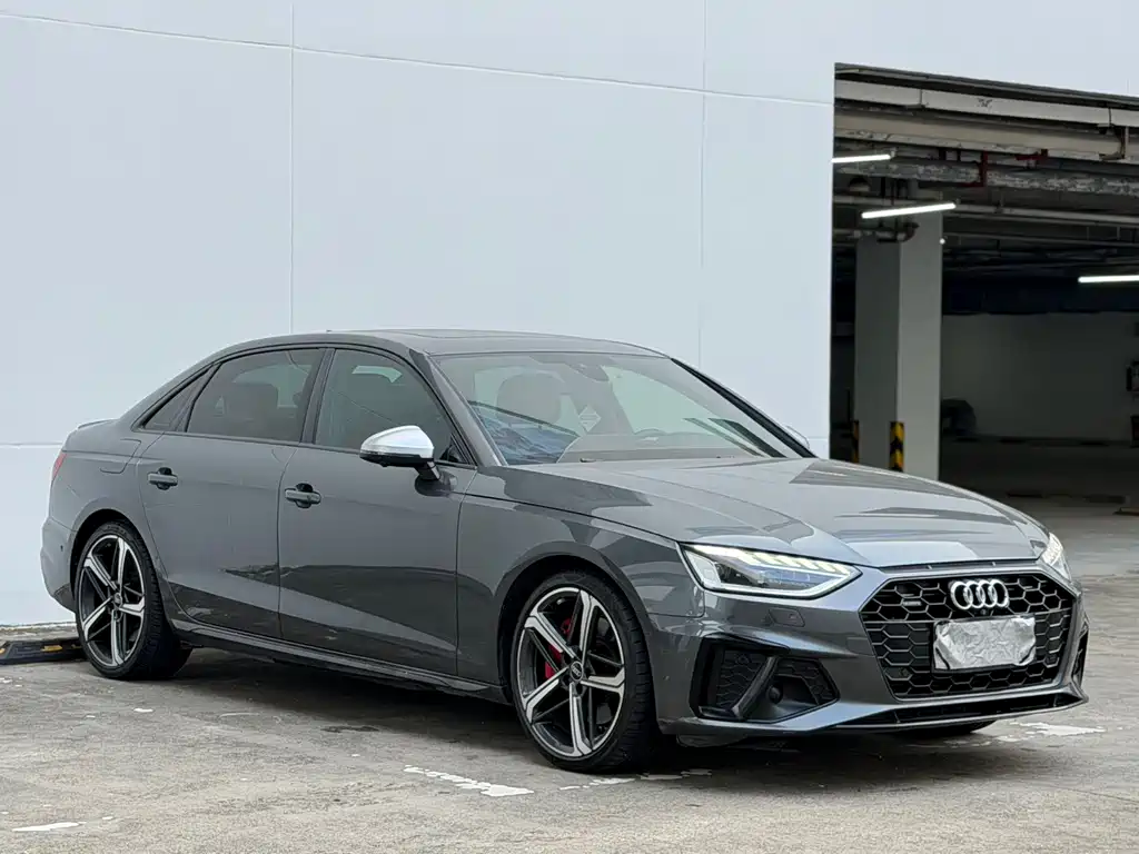 Audi A4L 2022 45 TFSI quattro