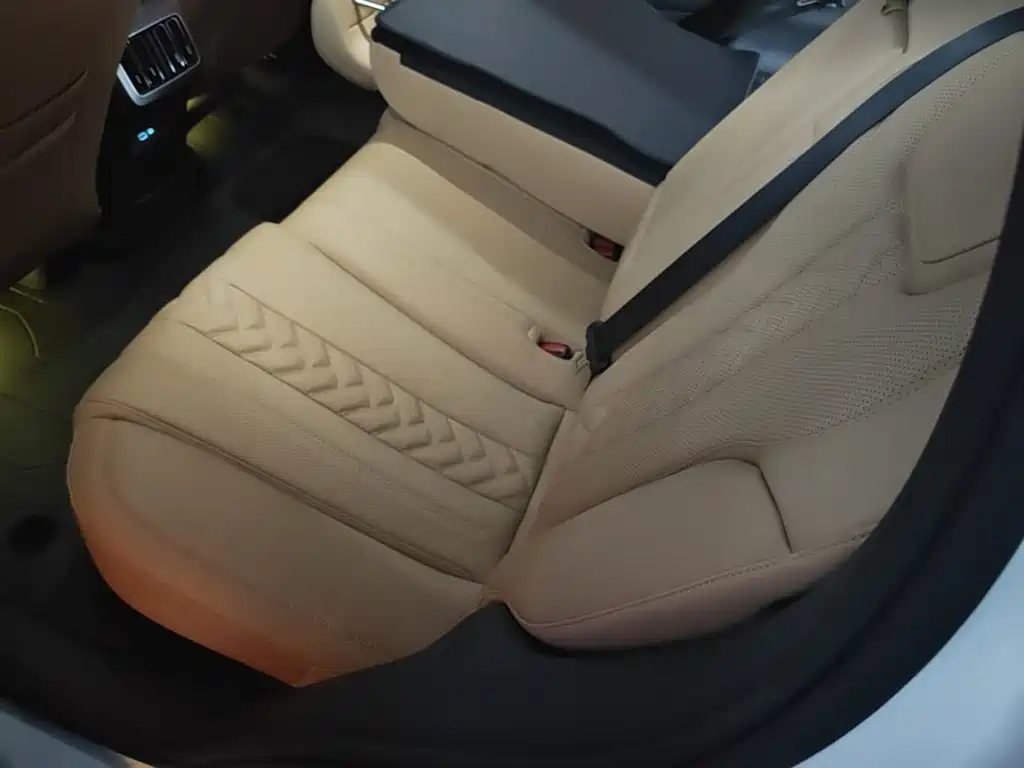 BYD L DM-i — миниатюра 17